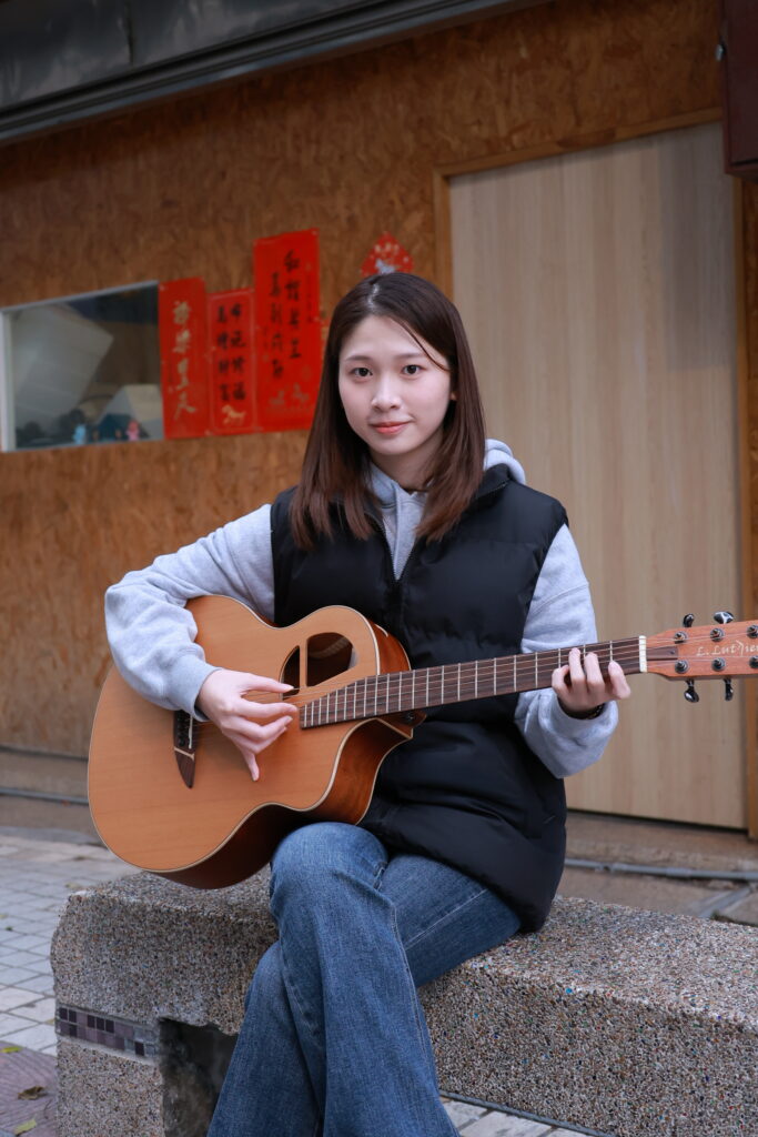 台南學吉他-2-rotated